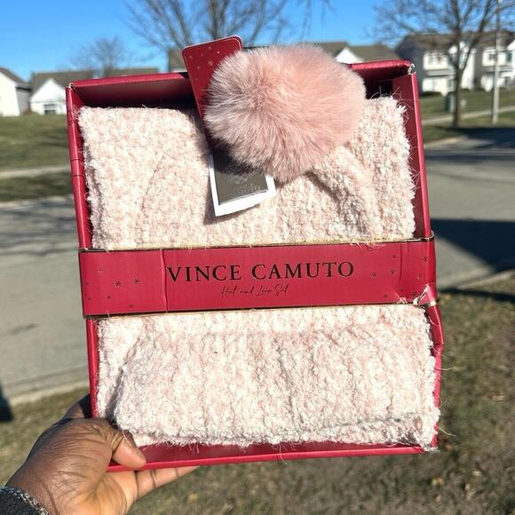 Vince Camuto Faux Fur Hat And Loop Winter Set Color Blush - Picture 11 of 11